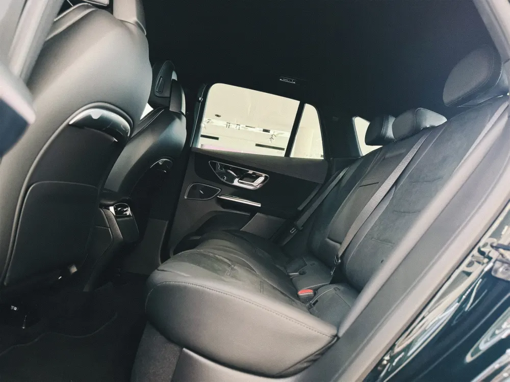 Mercedes-Benz EQE SUV 300 Edition 16