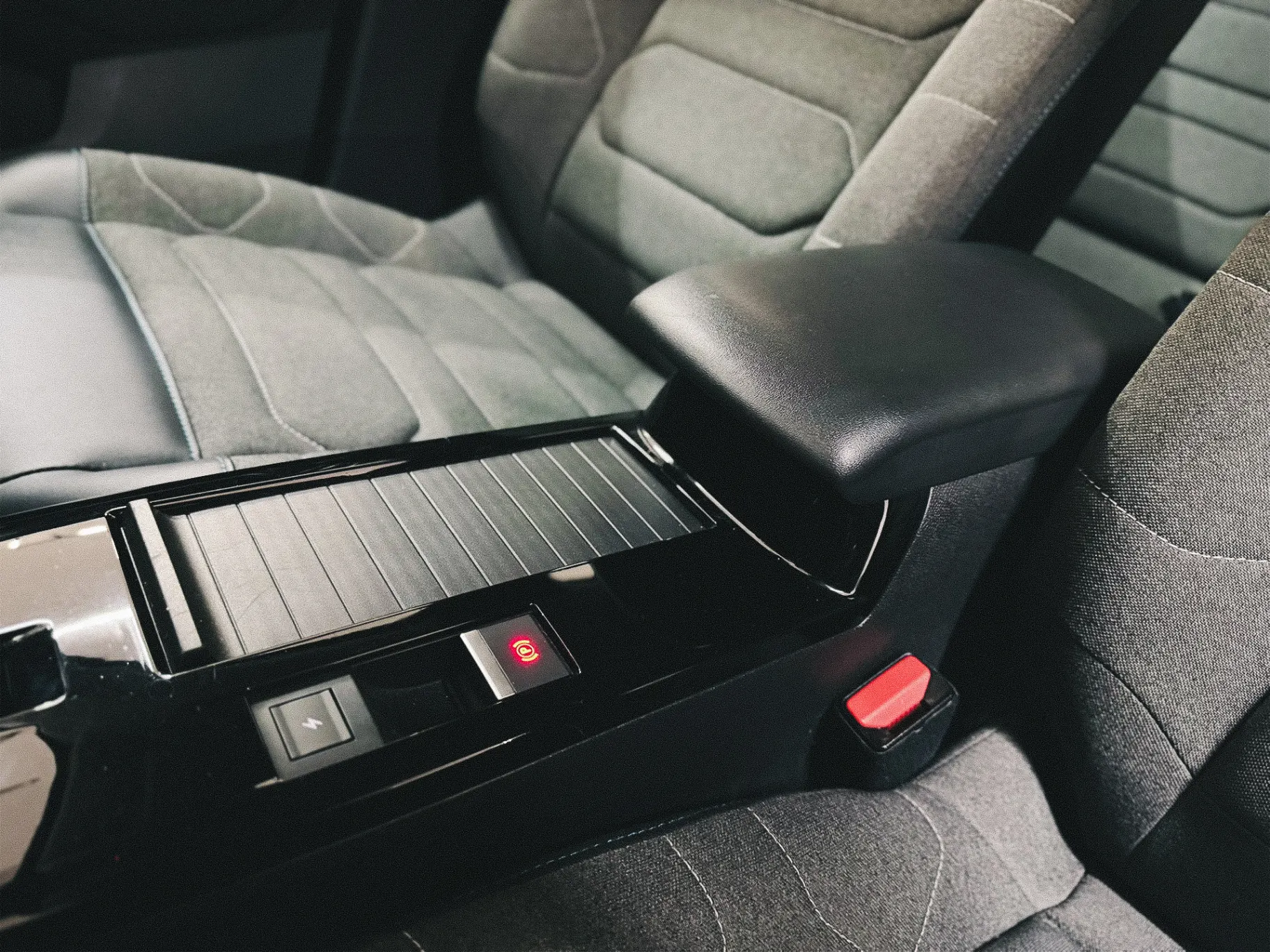 Citroën e-C4 50 kWh Shine 14