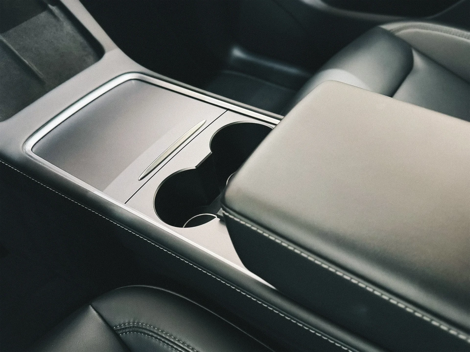 Tesla Model Y Performance Tração Integral 14
