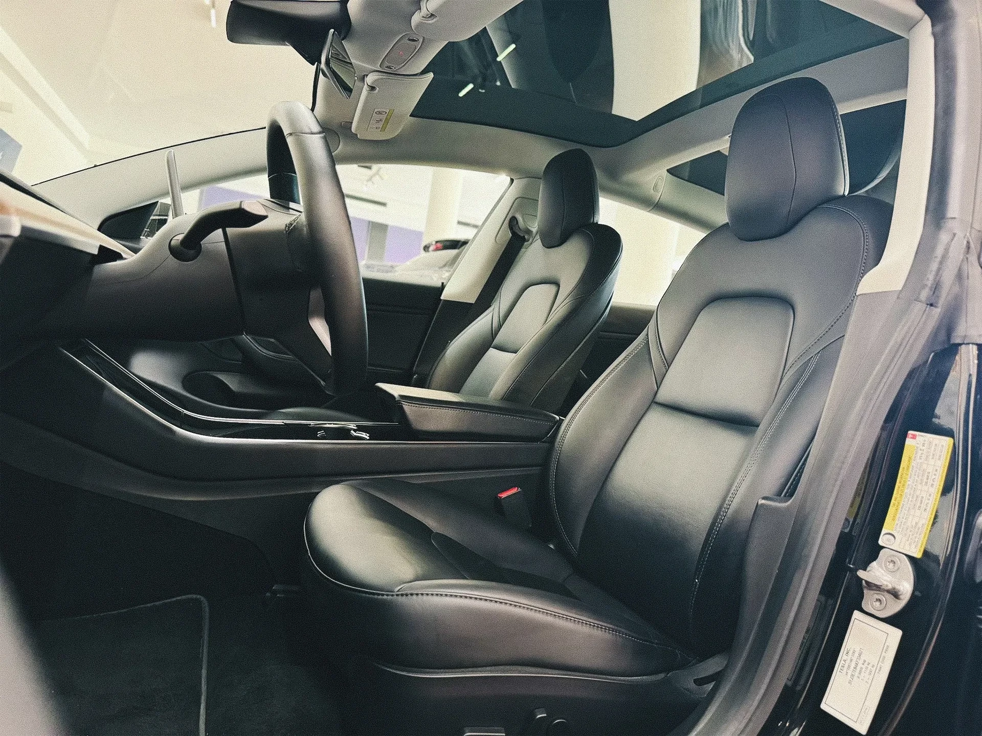 Tesla Model 3 Long-Range Dual Motor AWD 10