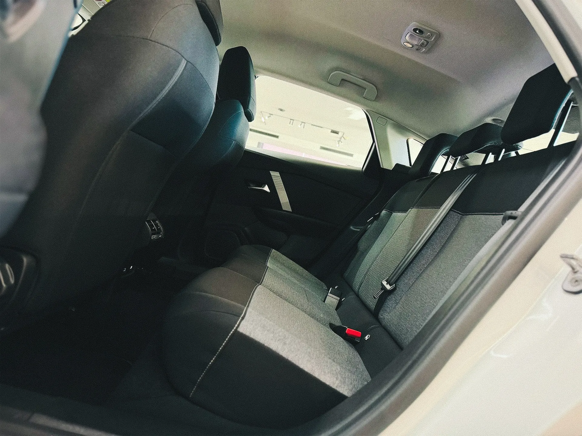 Citroën e-C4 50 kWh Feel Pack 13