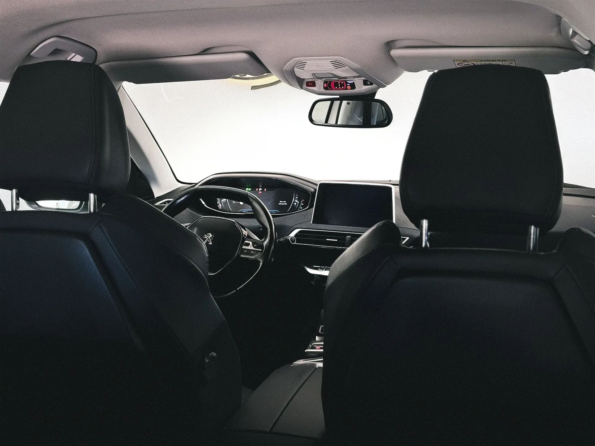 Peugeot 5008 1.5 BlueHDi Allure EAT8 13