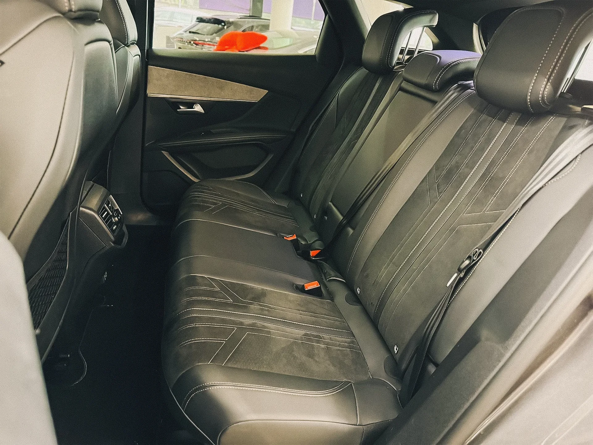 Peugeot 3008 1.5 BlueHDi GT EAT8 10