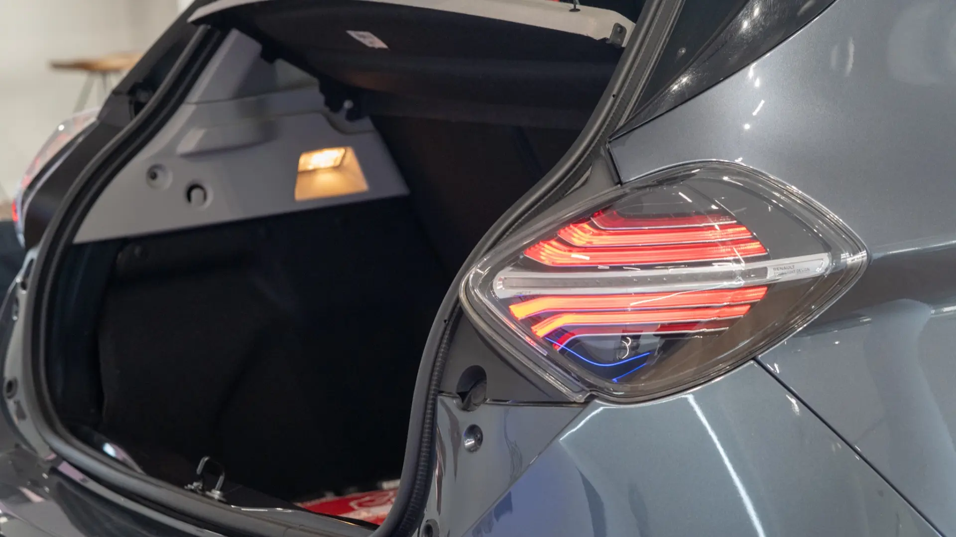 Renault Zoe (s/ Bateria) Z.E. 50 INTENS 20