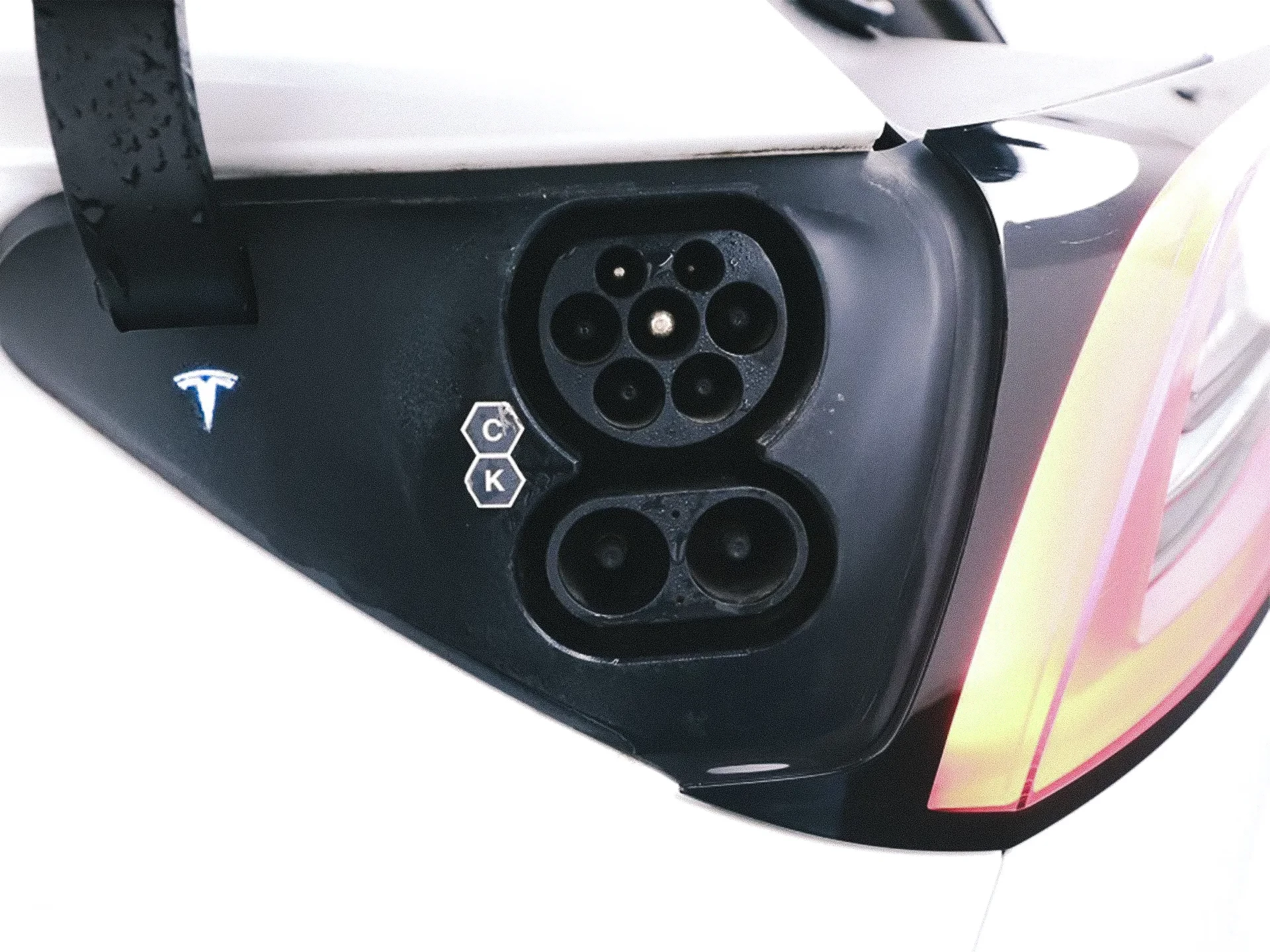 Tesla Model 3 Long-Range Dual Motor AWD 8