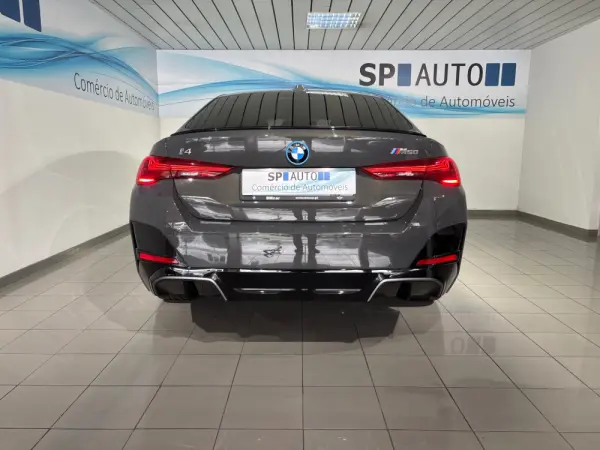 BMW i4 M50 Pack Desportivo M Pro 6