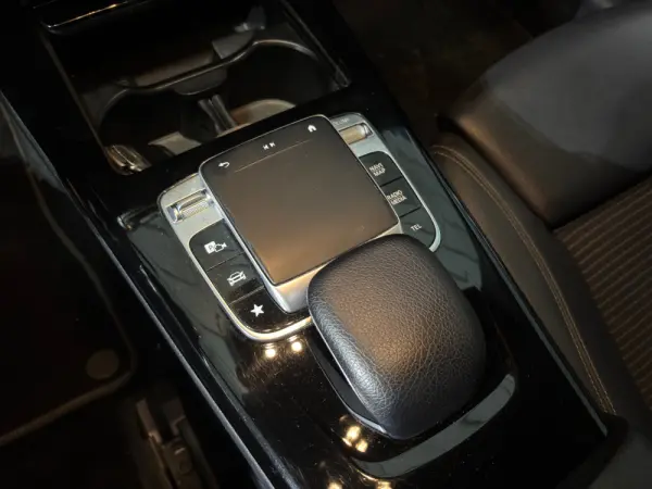 Mercedes-Benz A 180 d Progressive Aut. 15