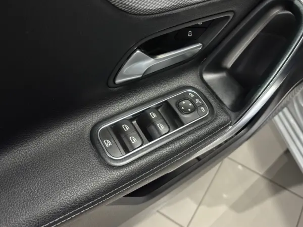 Mercedes-Benz A 180 d Progressive Aut. 25