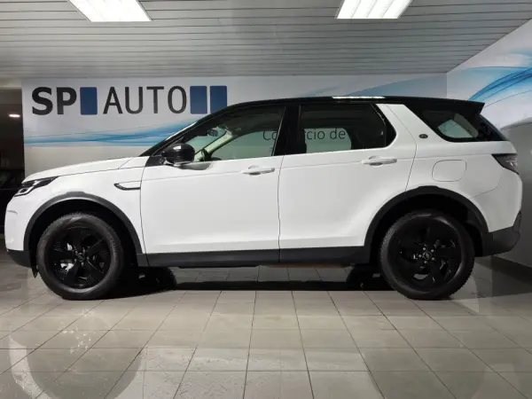 Land Rover Discovery Sport 1.5 I3 P300e AWD R-Dynamic SE 4