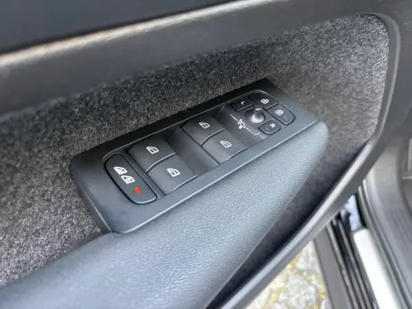 Volvo XC 40 1.5 T4 PHEV Inscription Expression 26