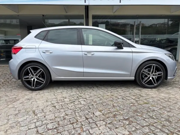 SEAT Ibiza 1.0 TSI FR DSG 4