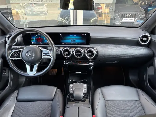 Mercedes-Benz A 250 e Style Plus 2