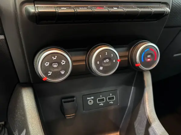 Renault Clio 1.0 TCe Intens Bi-Fuel 14