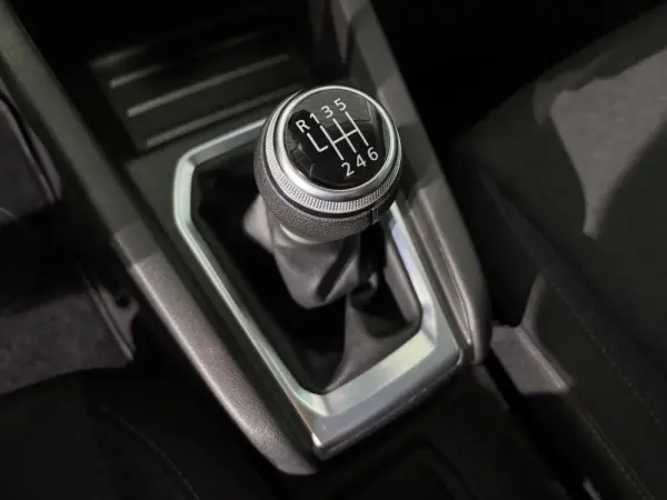 Renault Clio 1.0 TCe Intens Bi-Fuel 16