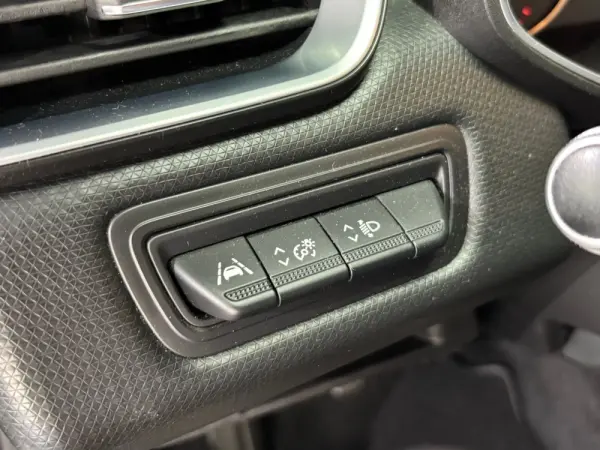 Renault Clio 1.0 TCe Intens Bi-Fuel 23