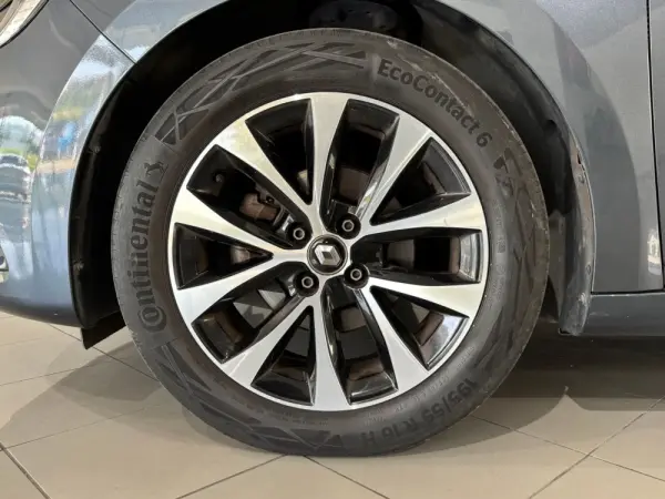 Renault Clio 1.0 TCe Intens Bi-Fuel 30