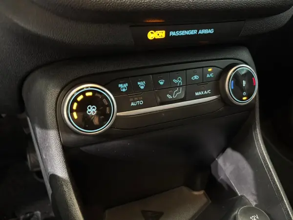 Ford Fiesta 1.0 EcoBoost ST-Line 12