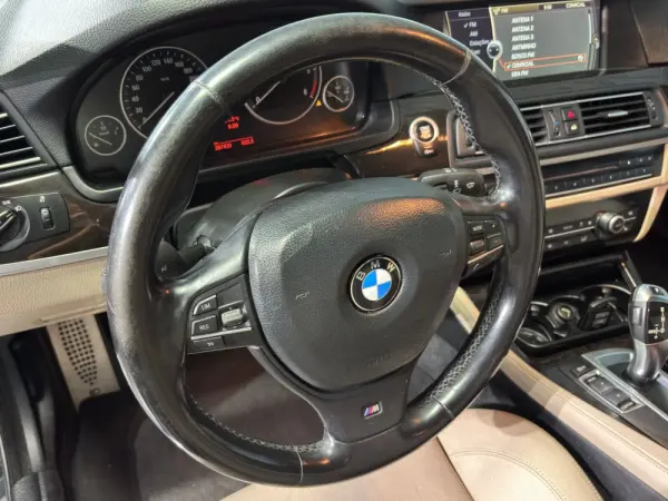 BMW 525 19