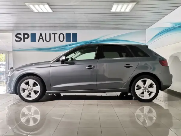Audi A3 Sportback Outro 4