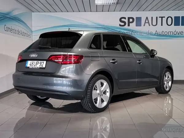 Audi A3 Sportback Outro 5