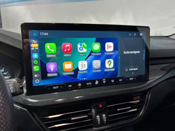 Ford Focus 1.0 EcoBoost MHEV ST-Line 12