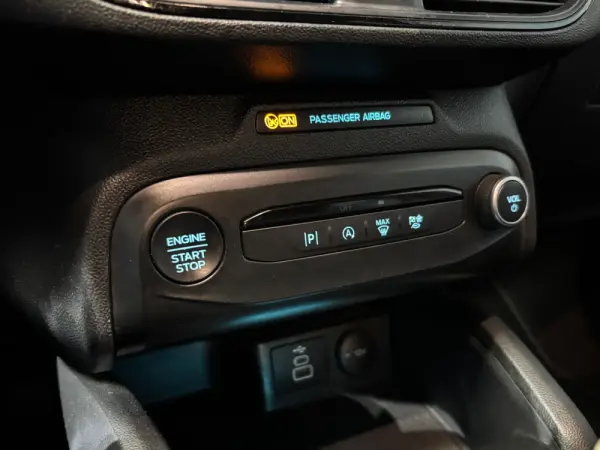 Ford Focus 1.0 EcoBoost MHEV ST-Line 14