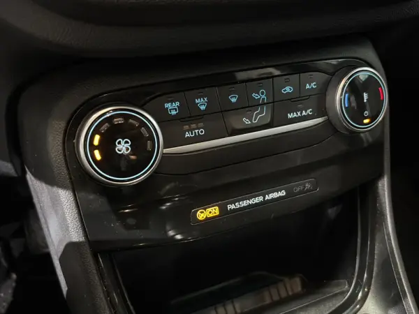 Ford Puma 1.0 EcoBoost MHEV Titanium Design 13