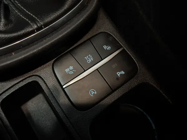 Ford Puma 1.0 EcoBoost MHEV Titanium Design 15