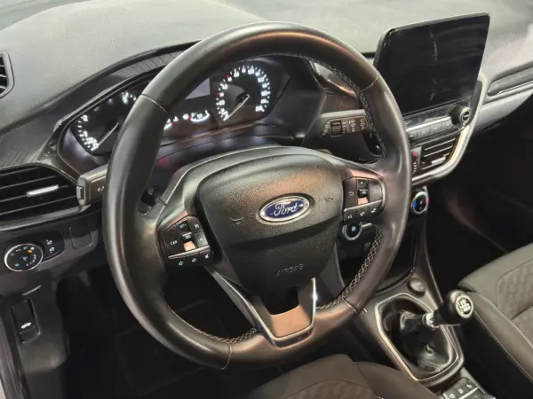 Ford Puma 1.0 EcoBoost MHEV Titanium Design 17