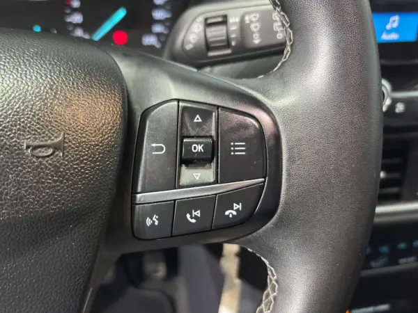 Ford Puma 1.0 EcoBoost MHEV Titanium Design 20