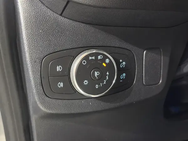 Ford Puma 1.0 EcoBoost MHEV Titanium Design 23