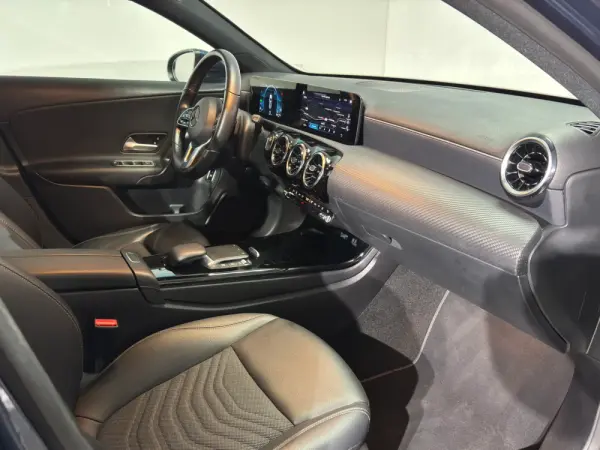 Mercedes-Benz A 250 e Style Plus 9