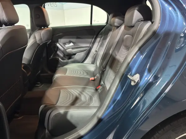 Mercedes-Benz A 250 e Style Plus 10