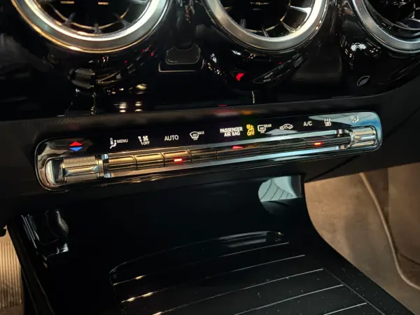 Mercedes-Benz A 250 e Style Plus 14