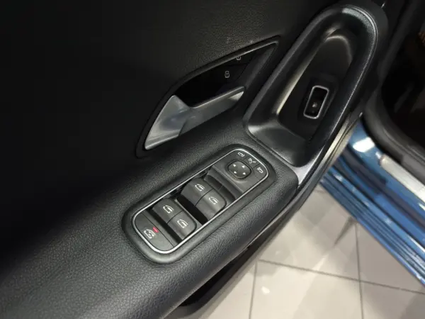 Mercedes-Benz A 250 e Style Plus 24