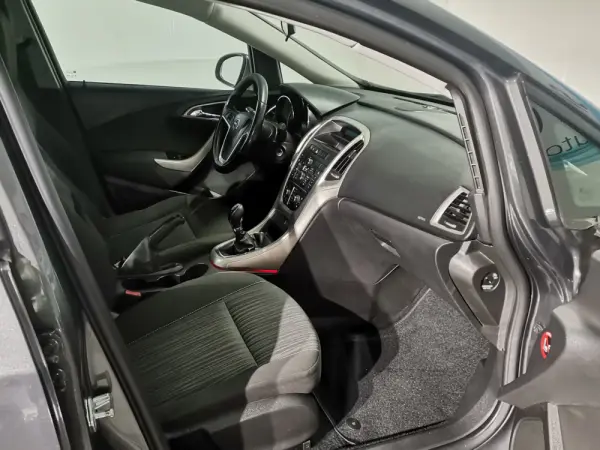 Opel Astra 1.3 CDTi Enjoy 9