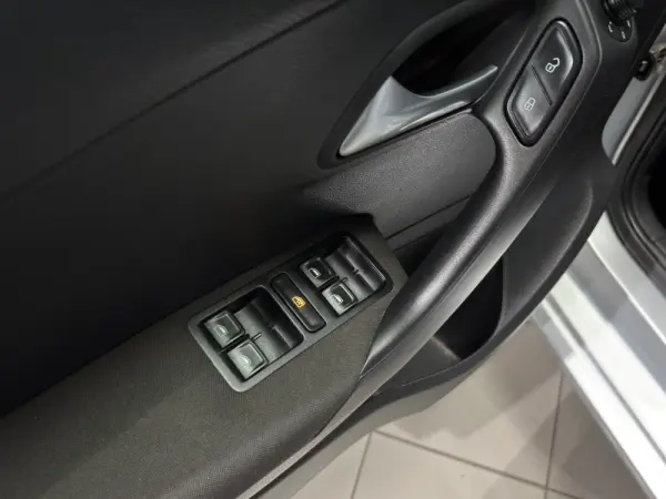 Volkswagen Polo 1.0 (Blue Motion ) Trendline 18