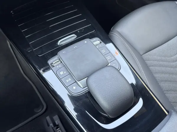 Mercedes-Benz A 250 e Style Plus 17