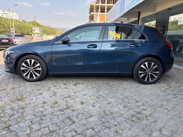 Mercedes-Benz A 250 e Style Plus 4