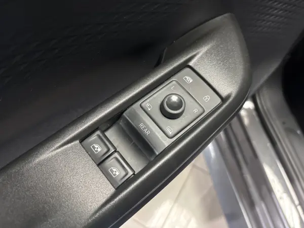 Cupra Born 59 kWh e-Boost 25