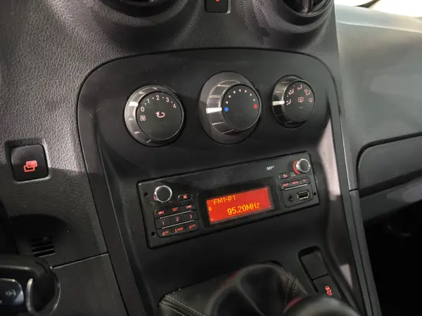Mercedes-Benz Citan 2 lugares 10
