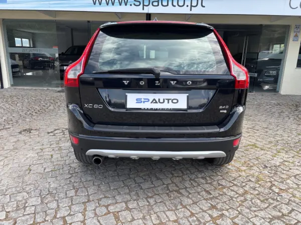Volvo XC 60 2.4 D Drive Momentum 26