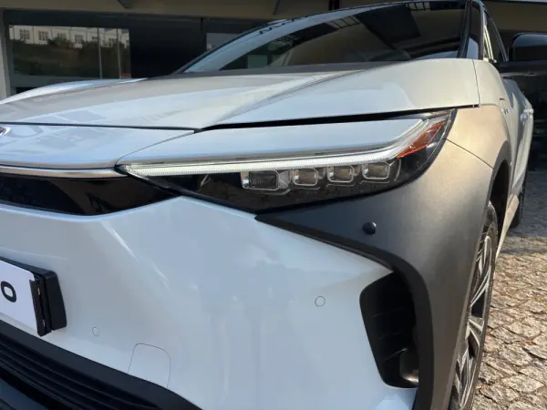 Toyota bZ4X 71,4 kWh Lounge 27