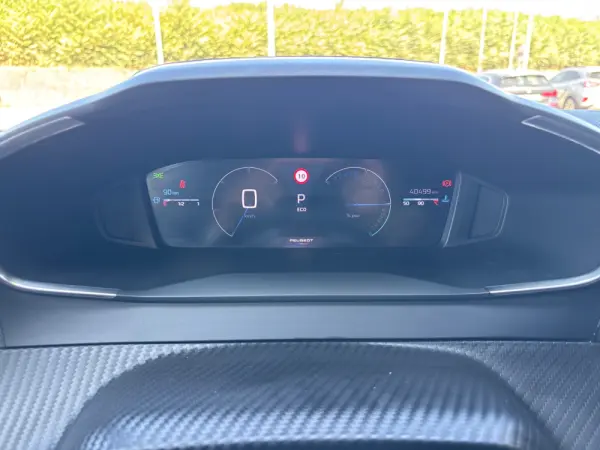 Peugeot 2008 Hybrid 145 e-DSC Allure 23
