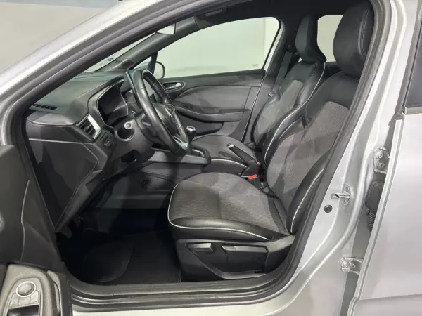 Renault Clio Exclusive 8