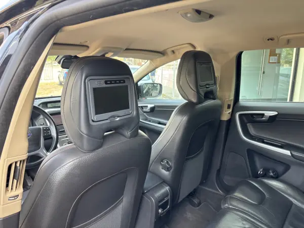Volvo XC 60 2.4 D Drive Momentum 18