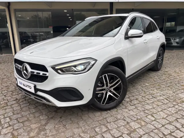 Mercedes-Benz GLA 250 e 8G-DCT Style 1