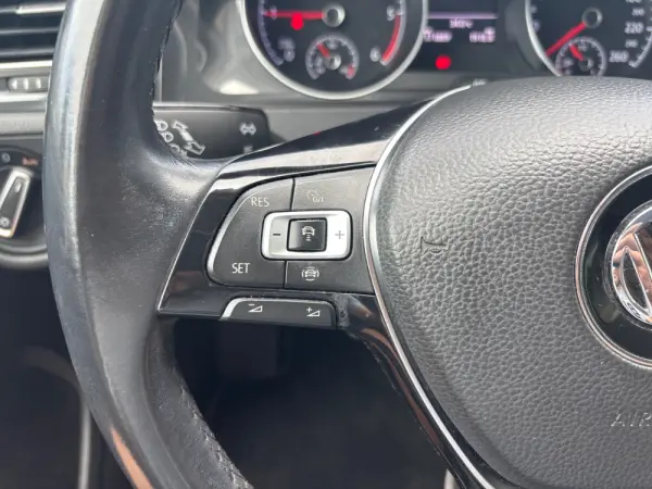 Volkswagen Golf Variant 1.6 TDi Confortline 19