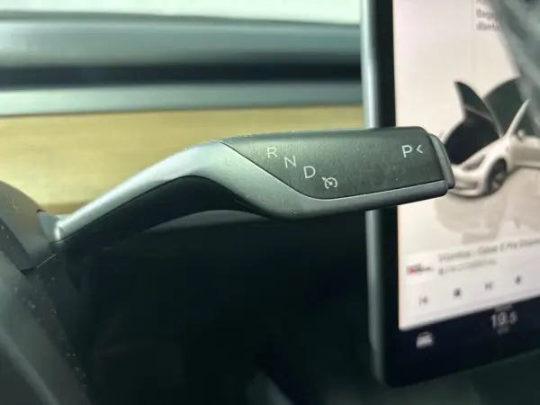 Tesla Model 3 Long Range Tração Traseira 23