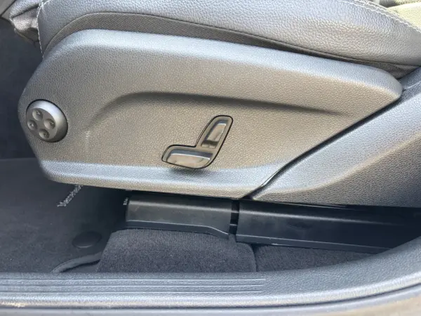 Mercedes-Benz GLC 300 e 4Matic 8